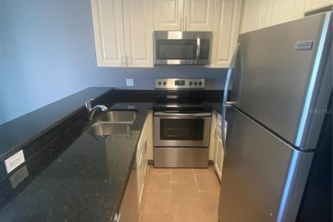 Adosado en alquiler en Temple Terrace, Florida, 2 dormitorios, 103.12 m2 № 1910464 - foto 5