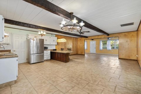 Casa en venta en Oxford, Florida, 3 dormitorios, 165.37 m2 № 1886935 - foto 15
