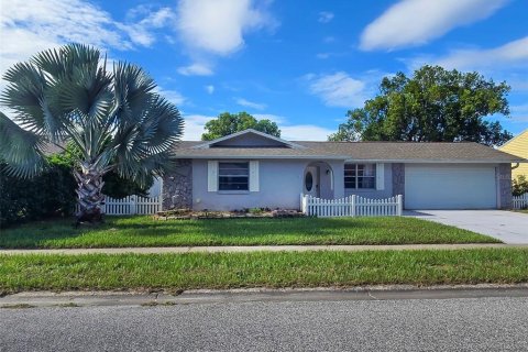 Villa ou maison à vendre à Hudson, Floride: 2 chambres, 128.86 m2 № 1900084 - photo 1