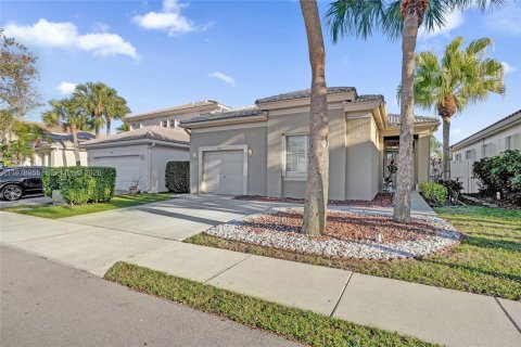 Купить виллу или дом в Маргит, Флорида 2 спальни, 151.99м2, № 2043638 - фото 7