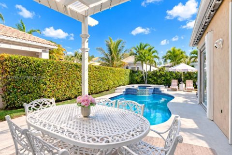 Купить виллу или дом в Маргит, Флорида 2 спальни, 151.99м2, № 2043638 - фото 4