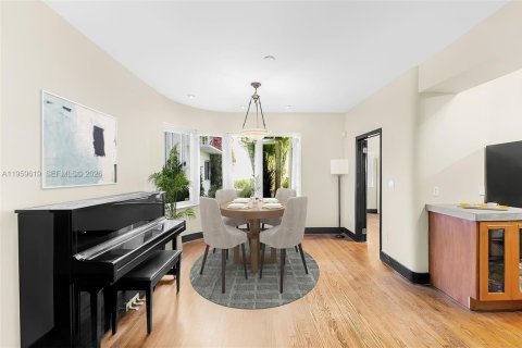 Купить кондоминиум в Майами-Бич, Флорида 2 спальни, 97.36м2, № 2021927 - фото 3