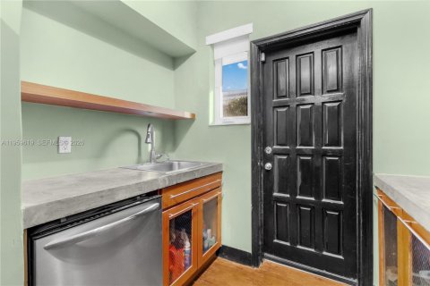 Купить кондоминиум в Майами-Бич, Флорида 2 спальни, 97.36м2, № 2021927 - фото 23