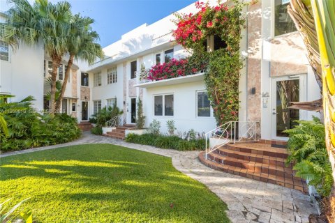 Купить кондоминиум в Майами-Бич, Флорида 2 спальни, 97.36м2, № 2021927 - фото 2