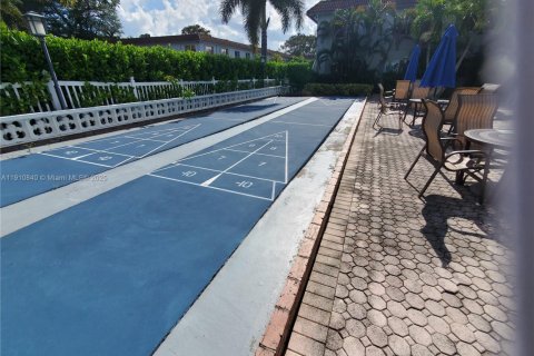 Condominio en venta en Oakland Park, Florida, 1 dormitorio, 65.87 m2 № 1966907 - foto 24