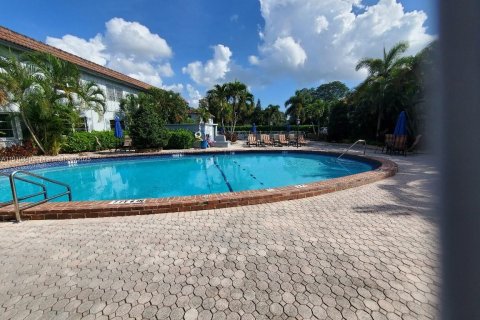 Condominio en venta en Oakland Park, Florida, 1 dormitorio, 65.87 m2 № 1966907 - foto 2
