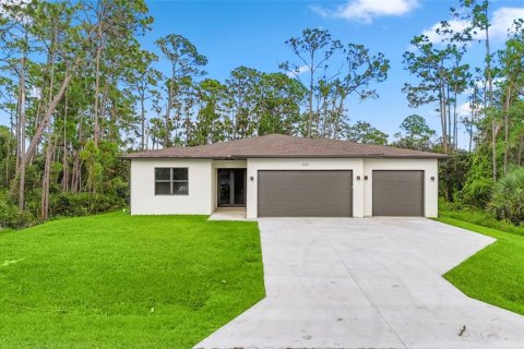 House in Punta Gorda, Florida 3 bedrooms, 184.32 sq.m. № 2119633
