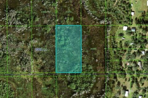 Terreno en venta en Polk City, Florida № 1535987 - foto 1