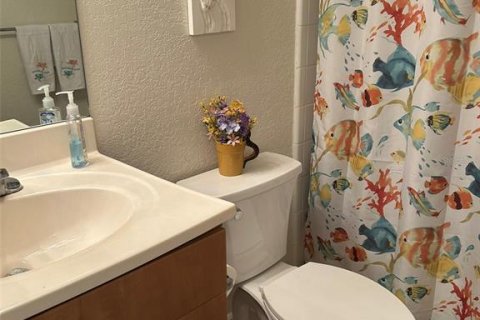 Condo in Tampa, Florida, 2 bedrooms  № 1587544 - photo 26