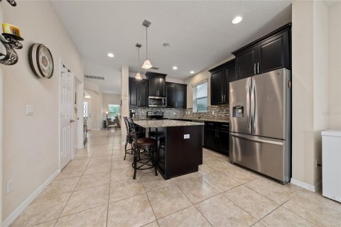 House in Orlando, Florida 4 bedrooms, 228.82 sq.m. № 1657896 - photo 15