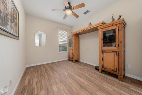House in Orlando, Florida 4 bedrooms, 228.82 sq.m. № 1657896 - photo 24