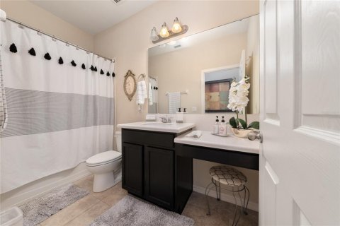 House in Orlando, Florida 4 bedrooms, 228.82 sq.m. № 1657896 - photo 26