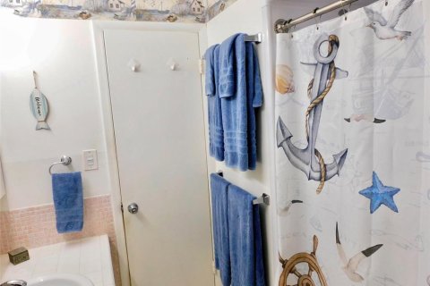 Condo in Lakeland, Florida, 2 bedrooms № 2112735 - photo 17