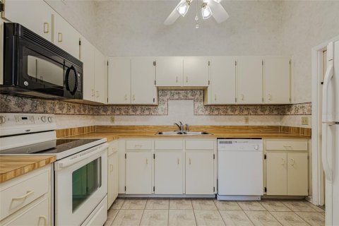 Villa ou maison à louer à Lakeland, Floride: 2 chambres, 81.1 m2 № 1870338 - photo 9