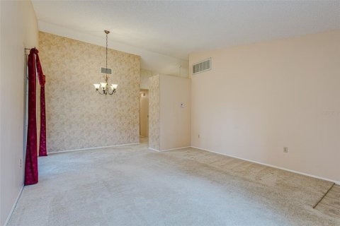 Villa ou maison à louer à Lakeland, Floride: 2 chambres, 81.1 m2 № 1870338 - photo 6