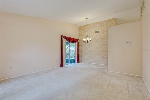 Villa ou maison à louer à Lakeland, Floride: 2 chambres, 81.1 m2 № 1870338 - photo 5