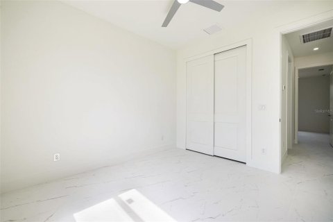Casa en venta en Port Charlotte, Florida, 3 dormitorios, 153.57 m2 № 1755062 - foto 22