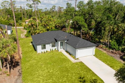 Casa en venta en Port Charlotte, Florida, 3 dormitorios, 153.57 m2 № 1755062 - foto 2