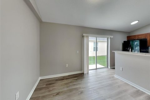 Villa ou maison à louer à Palmetto, Floride: 3 chambres, 106.65 m2 № 1910954 - photo 4