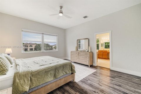 House in Miramar, Florida 4 bedrooms, 285.86 sq.m. № 2244278 - photo 27