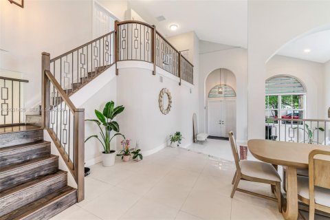 House in Miramar, Florida 4 bedrooms, 285.86 sq.m. № 2244278 - photo 5