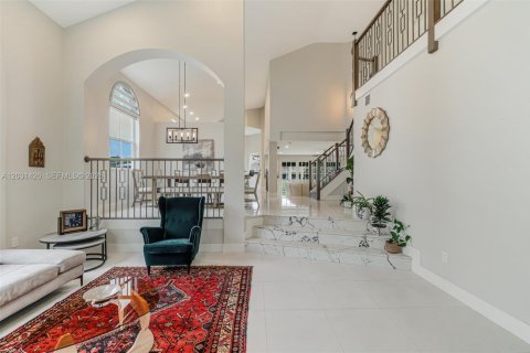 House in Miramar, Florida 4 bedrooms, 285.86 sq.m. № 2244278 - photo 8