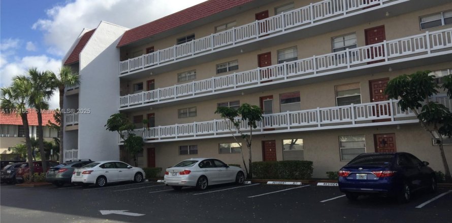 Condominio en Lauderhill, Florida, 2 dormitorios  № 1472271