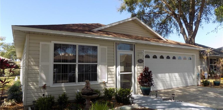 Villa ou maison à Tavares, Floride 2 chambres, 116.41 m2 № 1905409