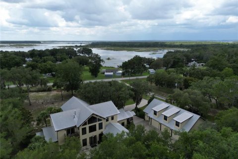Villa ou maison à vendre à Salt Springs, Floride: 3 chambres, 456.24 m2 № 1866269 - photo 1