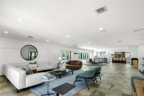 Купить виллу или дом в Корал-Гейблс, Флорида 6 спален, 379.51м2, № 2016309 - фото 18