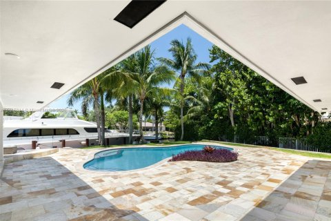 Купить виллу или дом в Корал-Гейблс, Флорида 6 спален, 379.51м2, № 2016309 - фото 27