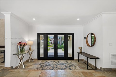 Купить виллу или дом в Корал-Гейблс, Флорида 6 спален, 379.51м2, № 2016309 - фото 6