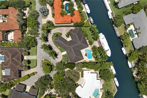 Купить виллу или дом в Корал-Гейблс, Флорида 6 спален, 379.51м2, № 2016309 - фото 29
