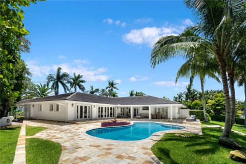 Купить виллу или дом в Корал-Гейблс, Флорида 6 спален, 379.51м2, № 2016309 - фото 24