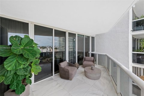 Купить кондоминиум в Майами-Бич, Флорида 2 спальни, 130.06м2, № 1960324 - фото 17