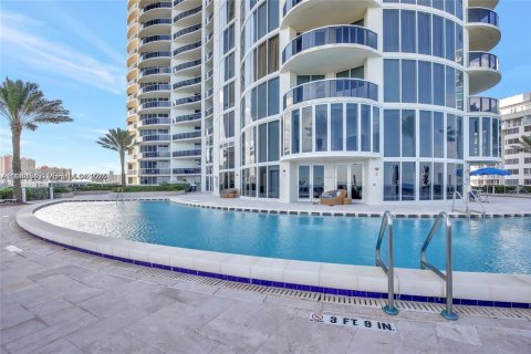 Condo à Sunny Isles Beach, Floride, 2 chambres  № 2000509