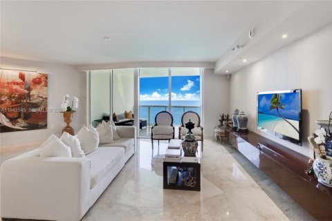 Copropriété à louer à Sunny Isles Beach, Floride: 2 chambres, 175.21 m2 № 2000509 - photo 4