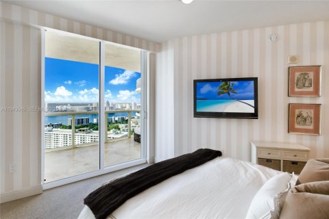 Copropriété à louer à Sunny Isles Beach, Floride: 2 chambres, 175.21 m2 № 2000509 - photo 19