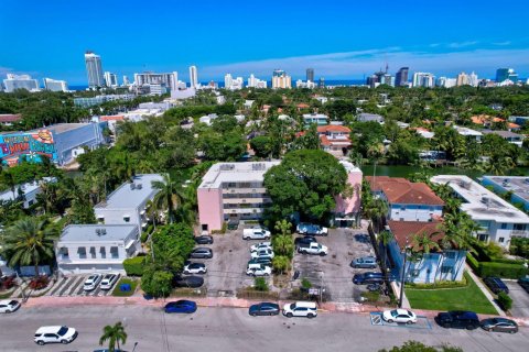 Condo in Miami Beach, Florida, 1 bedroom  № 2084411 - photo 28