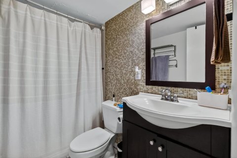Condo in Miami Beach, Florida, 1 bedroom  № 2084411 - photo 19