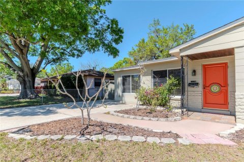 Villa ou maison à vendre à Tampa, Floride: 3 chambres, 160.07 m2 № 1718269 - photo 3