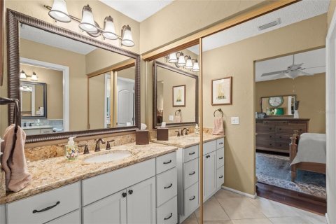 Villa ou maison à vendre à Sarasota, Floride: 2 chambres, 128.39 m2 № 2403339 - photo 19