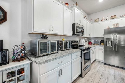 Casa en venta en Dade City, Florida, 4 dormitorios, 187.38 m2 № 1918159 - foto 12