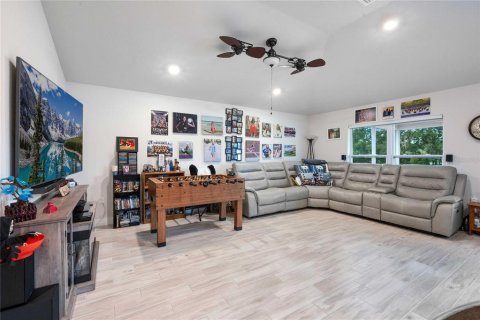 Casa en venta en Dade City, Florida, 4 dormitorios, 187.38 m2 № 1918159 - foto 7
