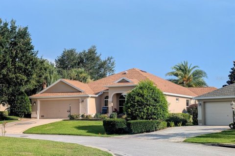House in The Villages, Florida 3 bedrooms, 218.78 sq.m. № 1807323 - photo 20