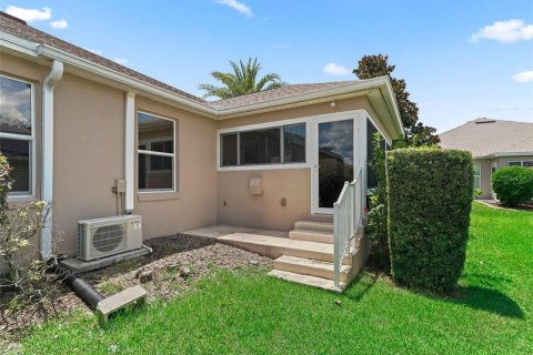 House in The Villages, Florida 3 bedrooms, 218.78 sq.m. № 1807323 - photo 22