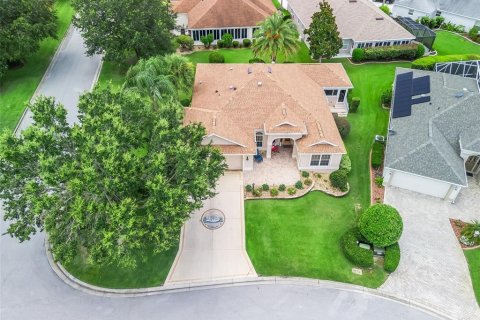 House in The Villages, Florida 3 bedrooms, 218.78 sq.m. № 1807323 - photo 9
