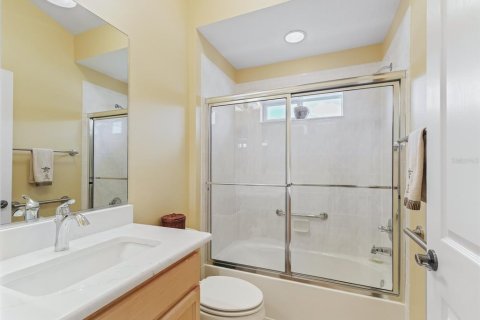 House in The Villages, Florida 3 bedrooms, 218.78 sq.m. № 1807323 - photo 28