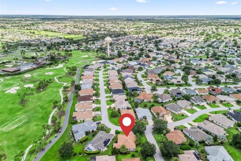 House in The Villages, Florida 3 bedrooms, 218.78 sq.m. № 1807323 - photo 8