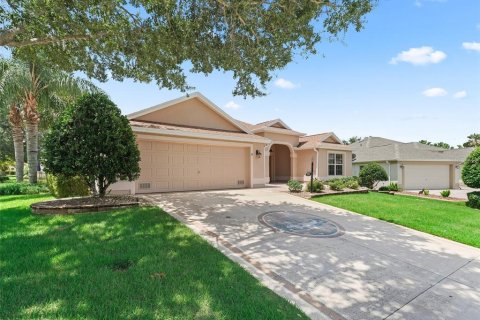 House in The Villages, Florida 3 bedrooms, 218.78 sq.m. № 1807323 - photo 21